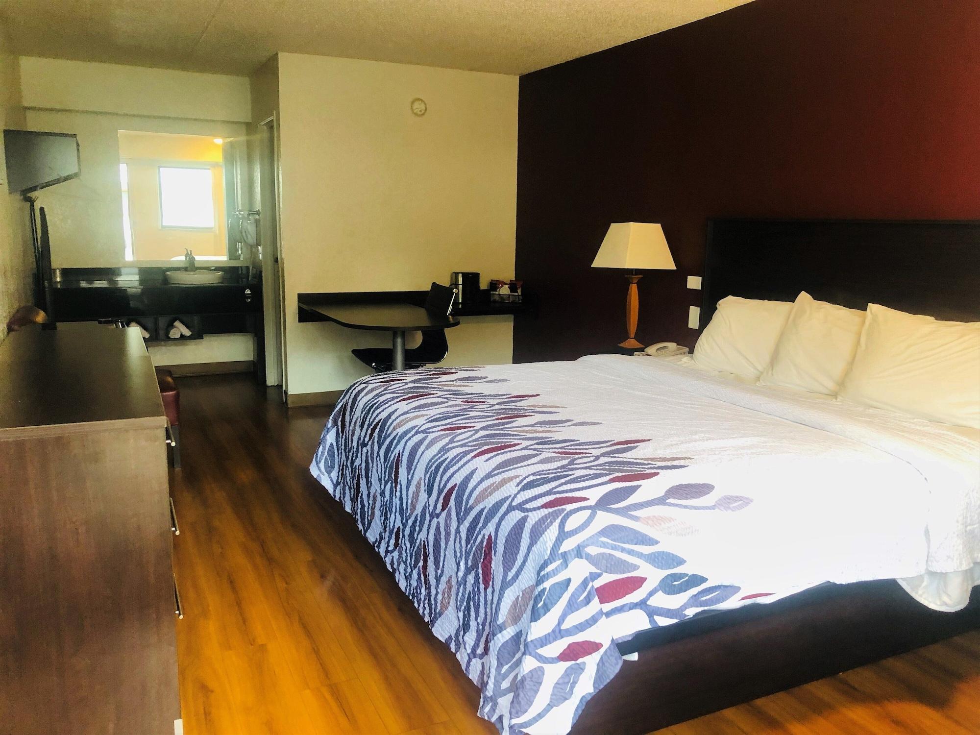 Red Roof Inn Bridgeton Bagian luar foto