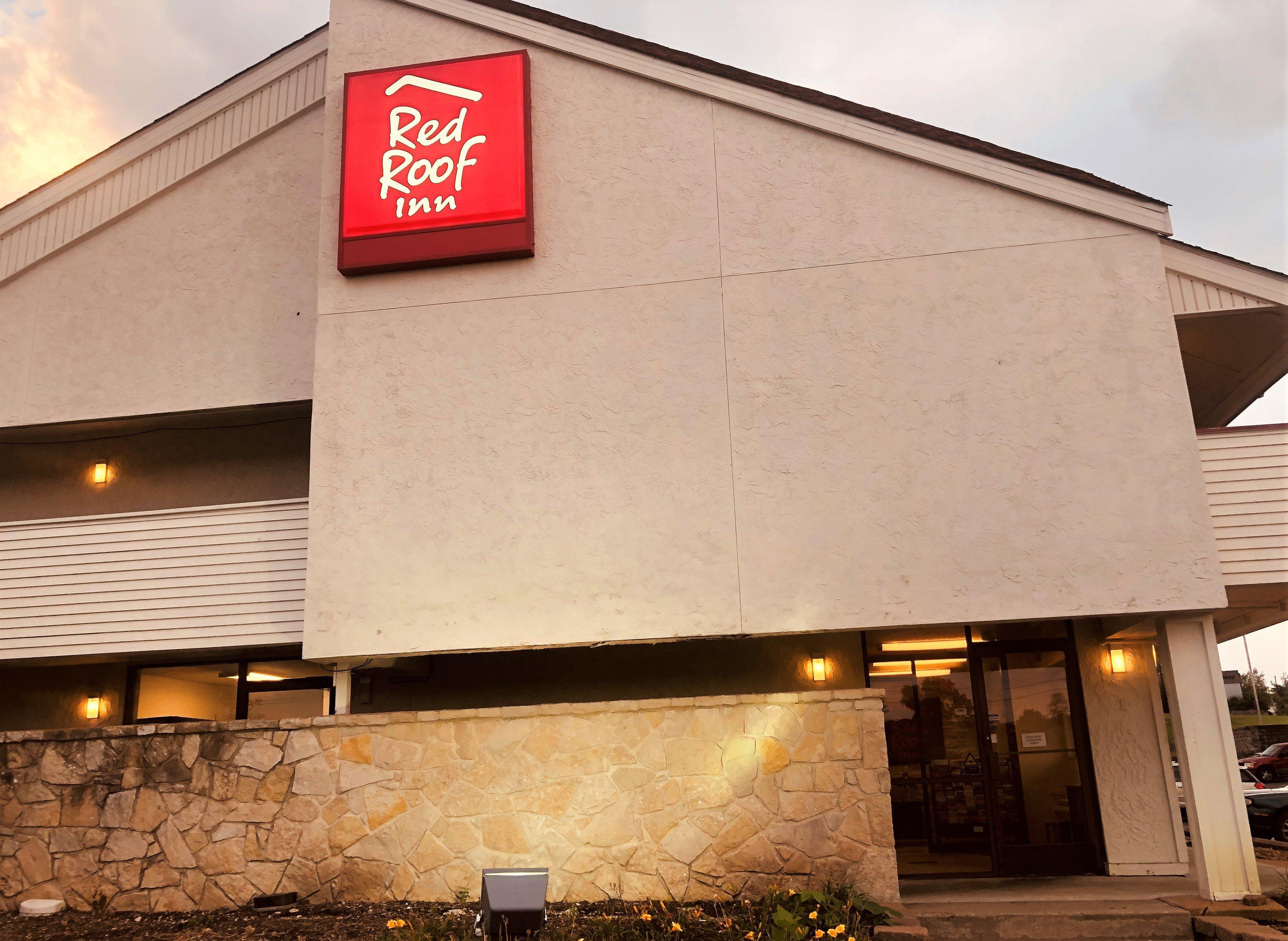 Red Roof Inn Bridgeton Bagian luar foto